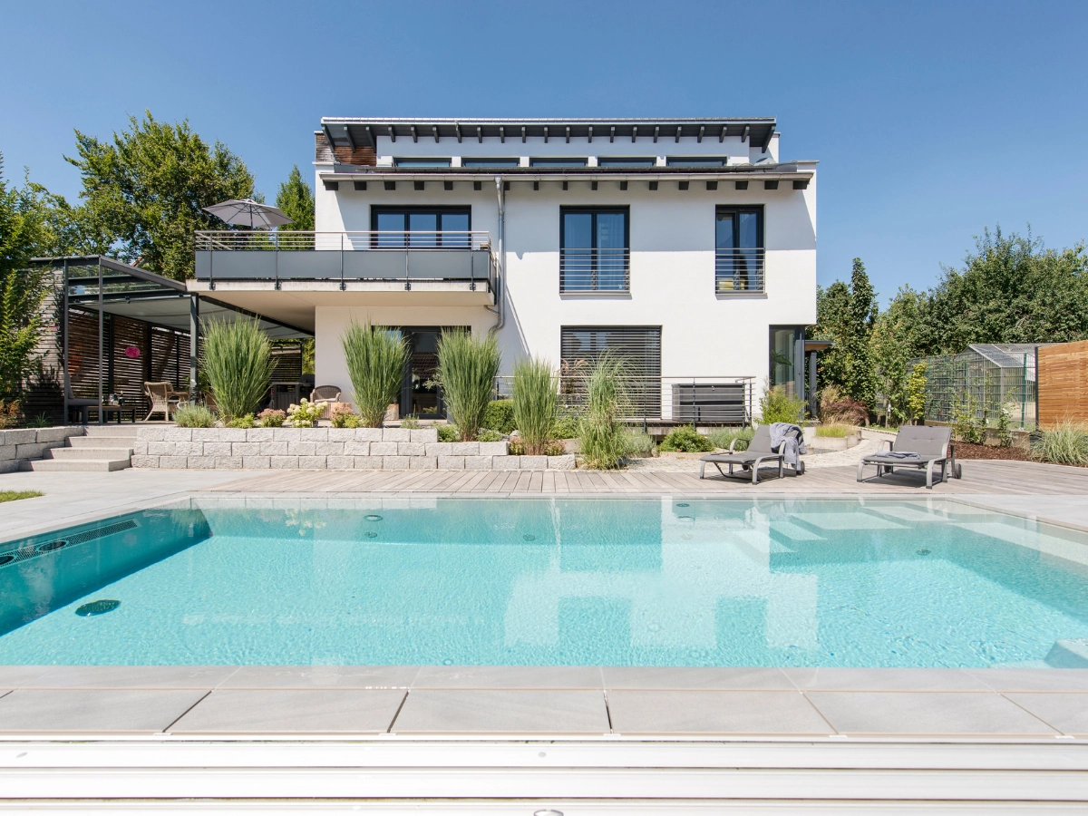 Hydraulic Stone Pool